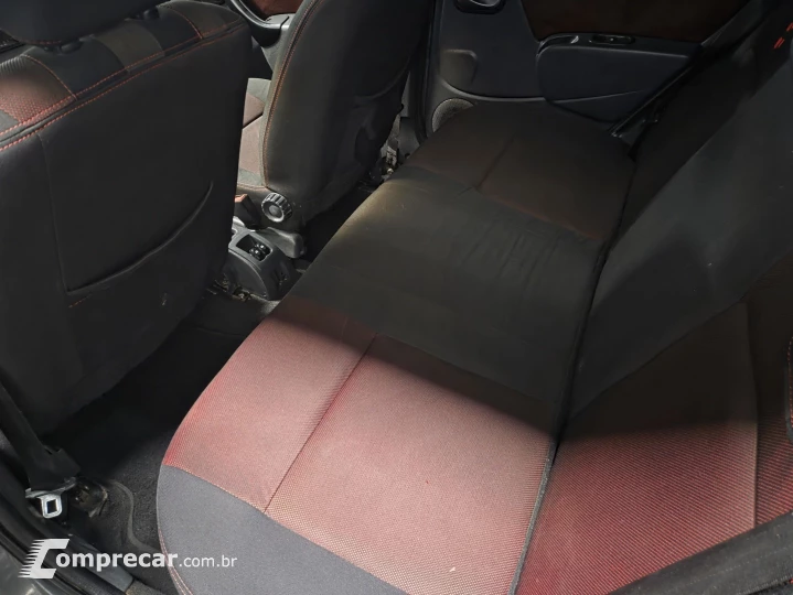 SANDERO 1.6 STEPWAY 16V FLEX 4P MANUAL