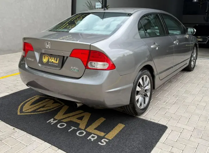 Civic Sed. LXL/LXL SE 1.8 Flex 16V Mec.