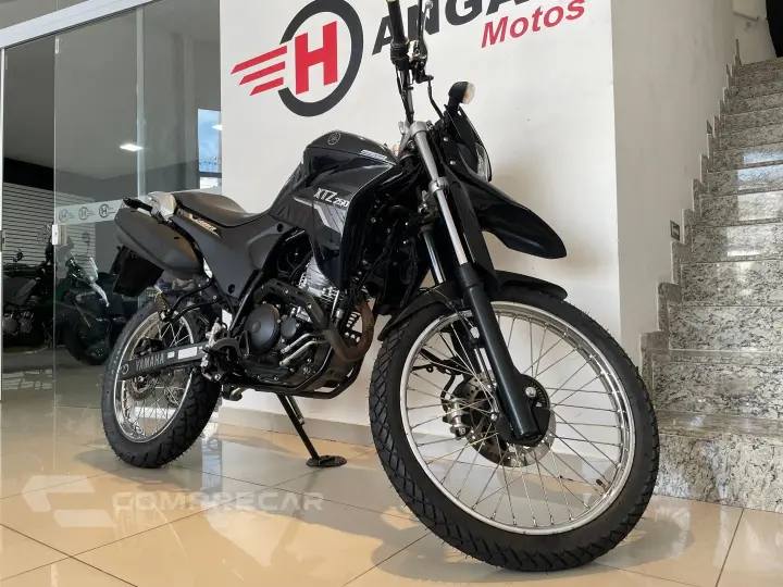 XTZ 250 LANDER CAPITÃO AMÉRICA FLEX ABS