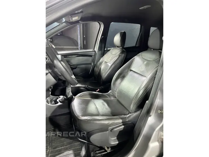 DUSTER 2.0 16V HI-FLEX DAKAR II MANUAL