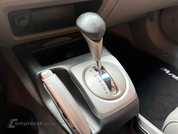 CIVIC 1.8 LXS 16V GASOLINA 4P AUTOMÁTICO