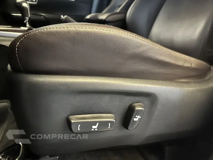 Hilux SW4 2.7 16V 4P FLEX SRV 7 LUGARES AUTOMÁTICO