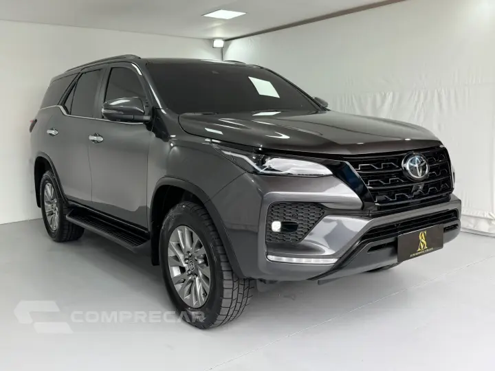 HILUX SW4 2.8 D-4d Turbo SRX 7L 4X4