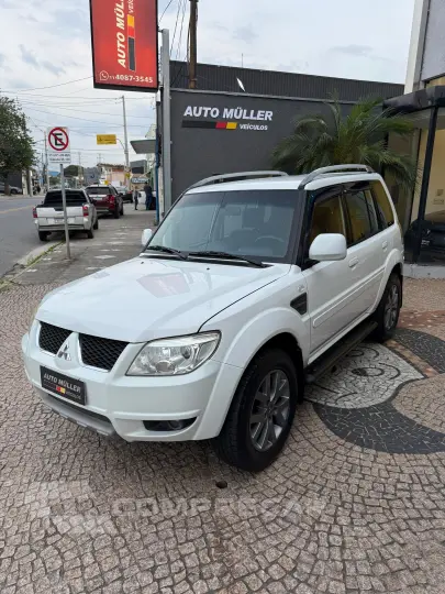 Pajero T.R.4 2.0  flex 4X2