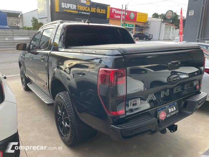 RANGER 2.2 Black 4X2 CD 16V