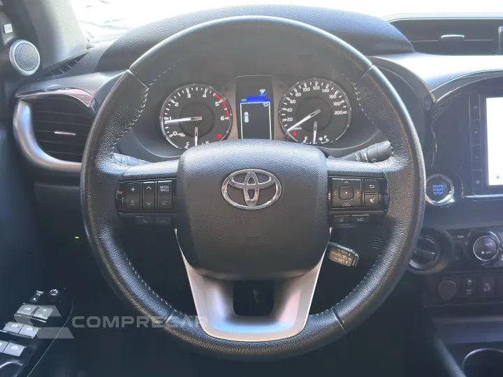 HILUX 2.8 D-4D TURBO DIESEL CD SRX PLUS 4X4 AUTOMÁTICO