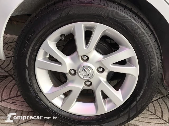 LIVINA - 1.8 S 16V 4P AUTOMÁTICO