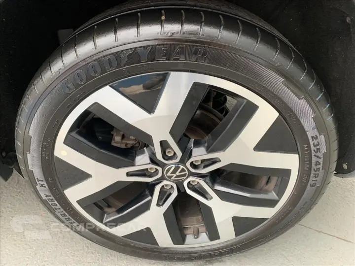 TAOS 1.4 250 TSI TOTAL FLEX HIGHLINE AUTOMÁTICO
