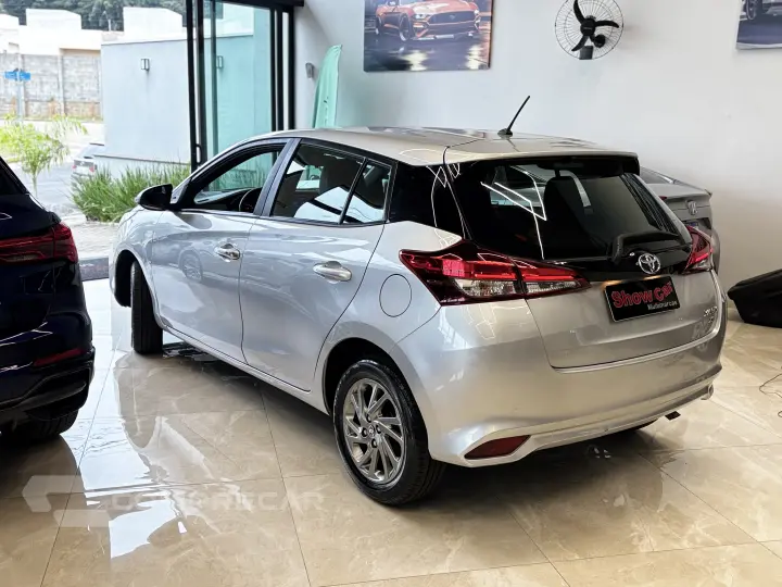 YARIS 1.5 16V Sedan XS