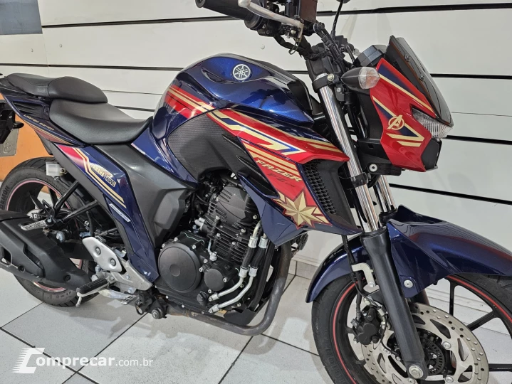 FZ25 FAZER LE