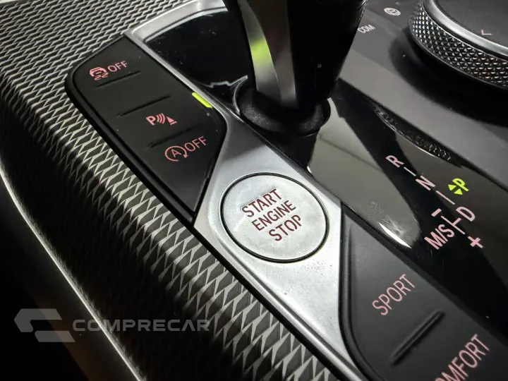 320i 2.0 16V TURBO GASOLINA M SPORT AUTOMÁTICO