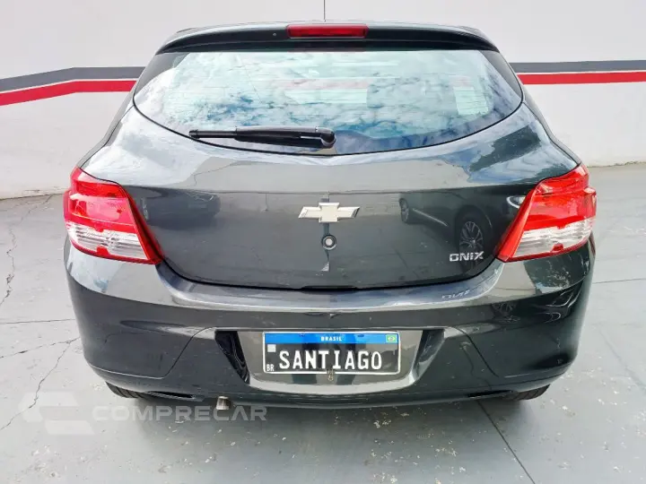 ONIX HATCH LS 1.0 8V FlexPower 5p Mec.