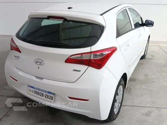 HB20 - 1.0 COMFORT PLUS 12V 4P MANUAL