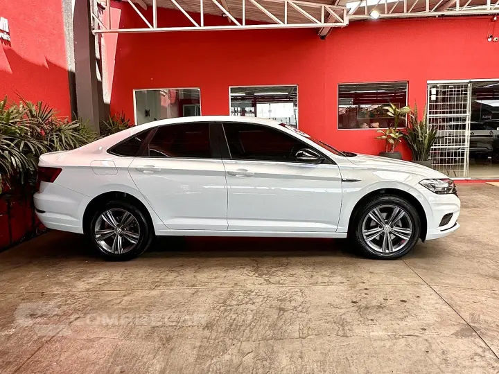 JETTA 1.4 250 TSI TOTAL FLEX R-LINE TIPTRONIC