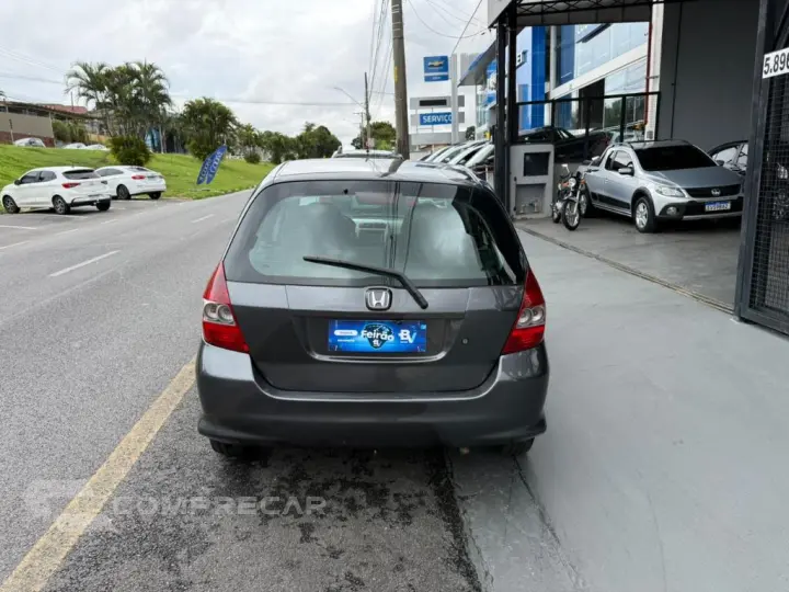 Fit LX 1.4/ 1.4 Flex 8V/16V 5p Mec.