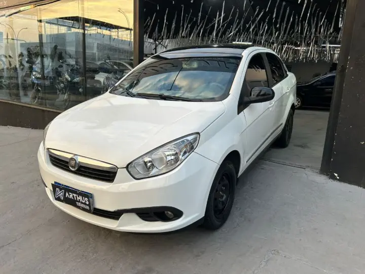 Grand Siena ESSENCE 1.6 Flex 16V