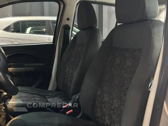 UNO - 1.0 VIVACE 8V 4P MANUAL