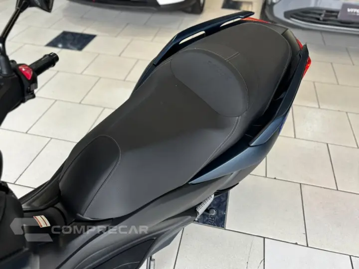 XMAX 250 ABS
