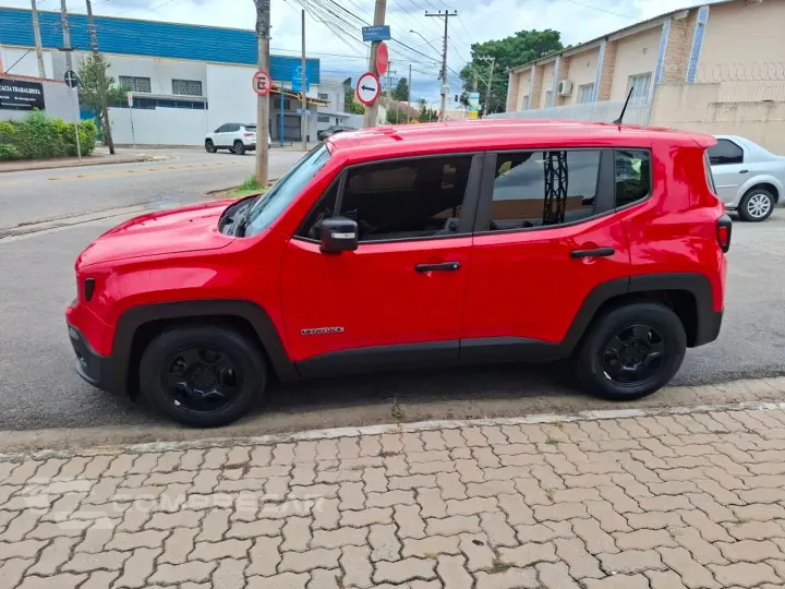 Renegade 1.8 16V Flex 4P Automático