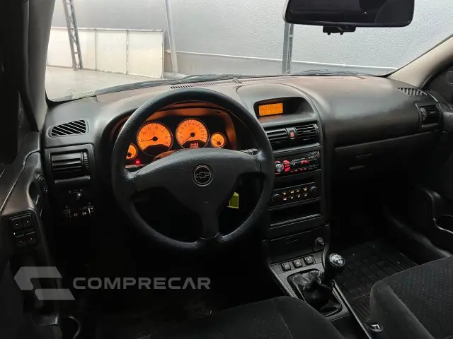 ASTRA HATCH - 2.0 MPFI ADVANTAGE 8V 4P MANUAL