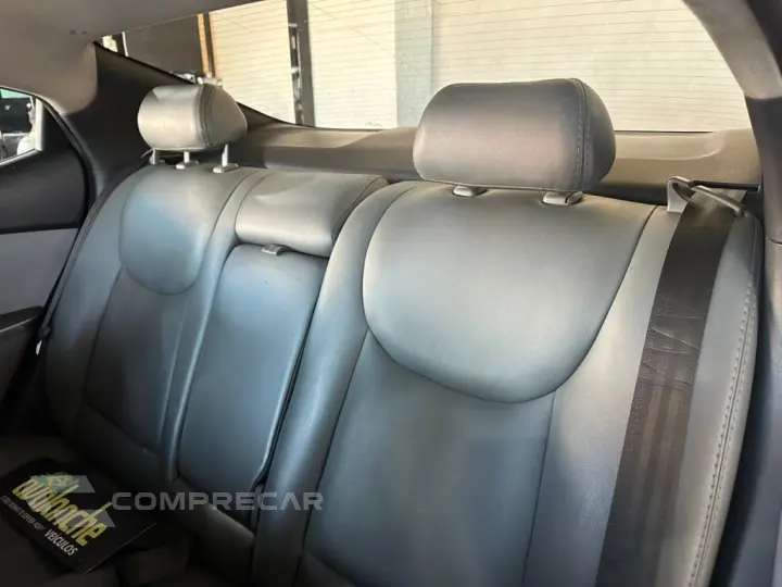 ELANTRA 1.8 GLS 16V GASOLINA 4P AUTOMÁTICO