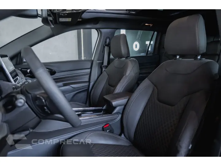 COMMANDER 2.2 TURBO DIESEL OVERLAND AT9