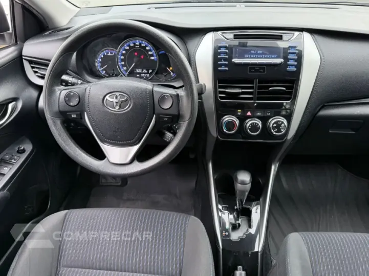 YARIS 1.5 16V Sedan XL