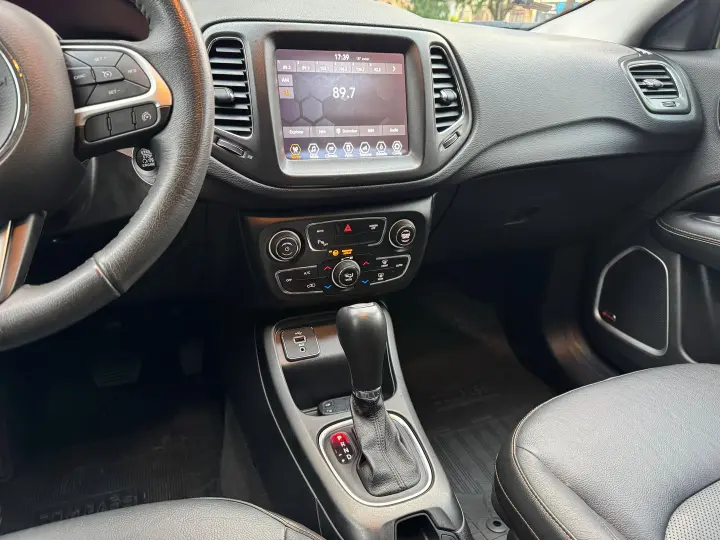 Compass 2.0 16V Flex Longitude Automático