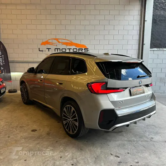 X1 2.0 16V Sdrive18i