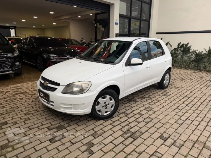CELTA 1.0 MPFI LT 8V