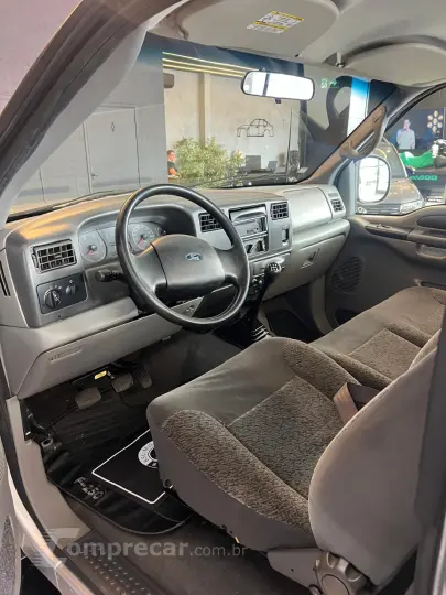 F-250 3.9 XLT 4X2 CS