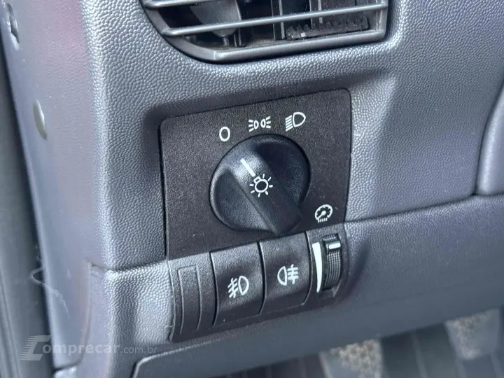 CORSA 1.8 MPFI SS 8V FLEX 4P MANUAL