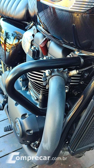 TRIUMPH BONNEVILLE T100 BLACK 900