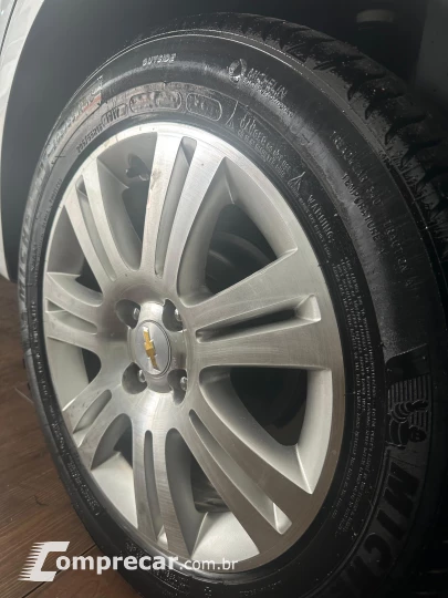 SONIC 1.6 LTZ Sedan 16V