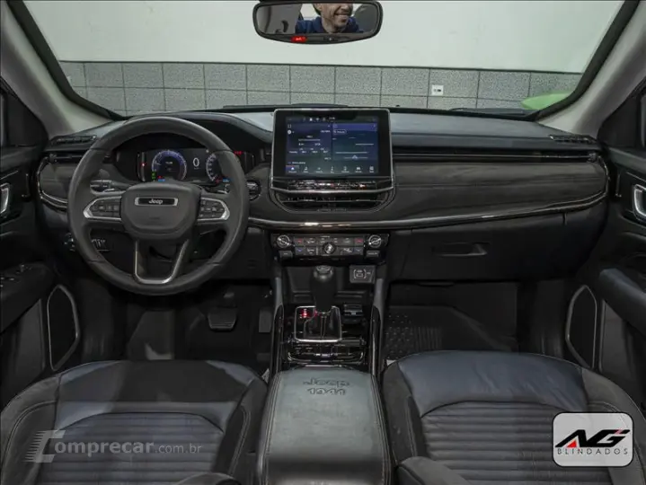 COMMANDER 1.3 T270 Turbo Overland