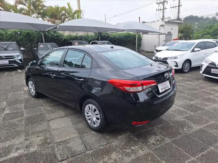 YARIS 1.5 16V FLEX SEDAN XL MULTIDRIVE