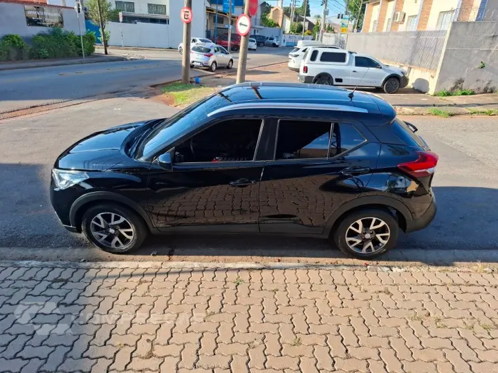 Kicks 1.6 16V Flexstart S Direct 4P Xtronic