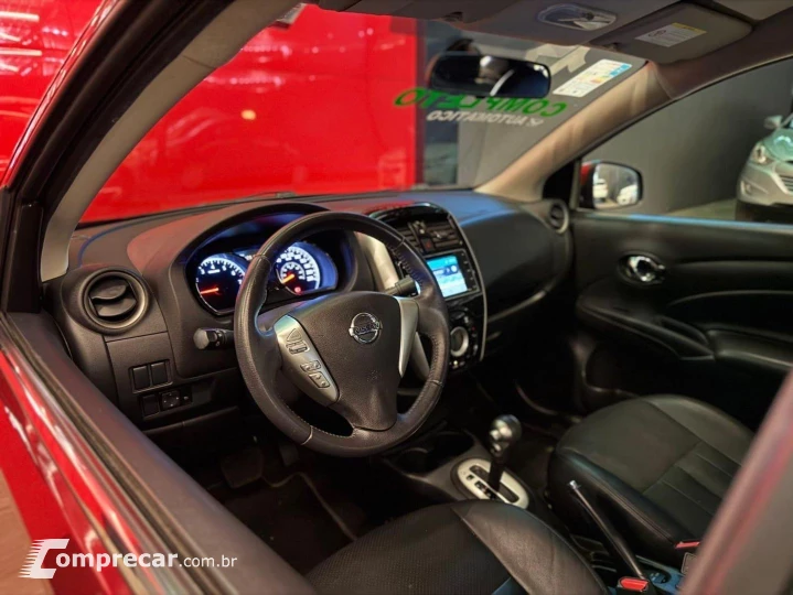 Versa 1.6 16V Flexstart Unique 4P Xtronic
