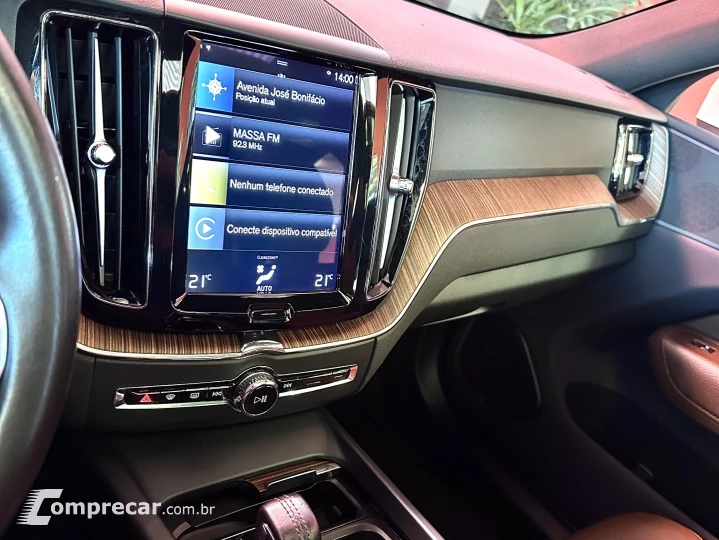 XC60 2.0 T8 HYBRID MOMENTUM AWD GEARTRONIC