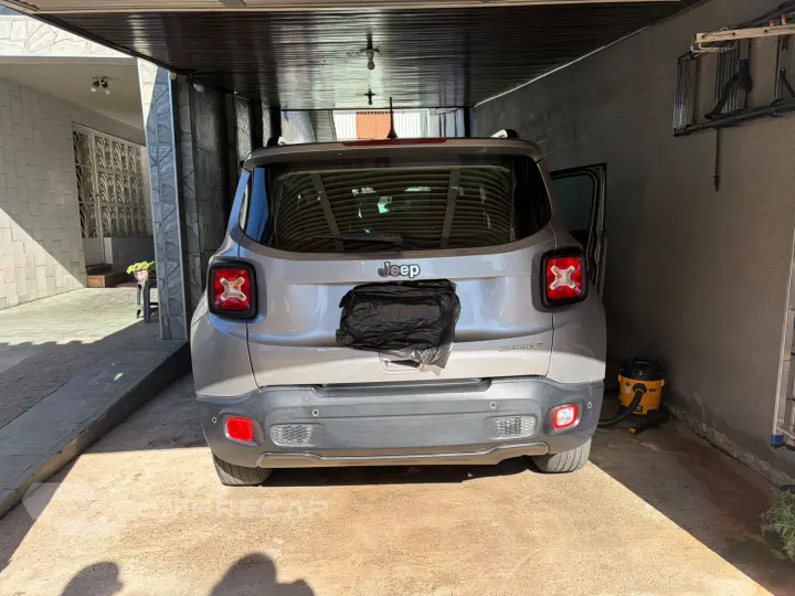 RENEGADE 1.8 16V Sport