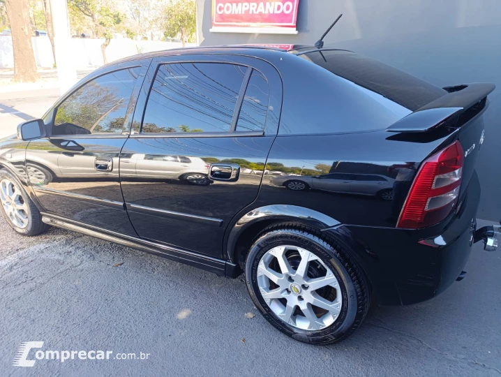 ASTRA 2.0 MPFI Advantage 8V