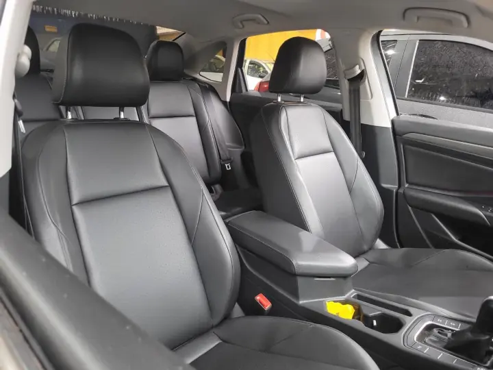 JETTA Comfort. 250 TSI 1.4 Flex 16v Aut.