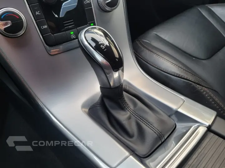 XC60 2.4 D5 Momentum AWD