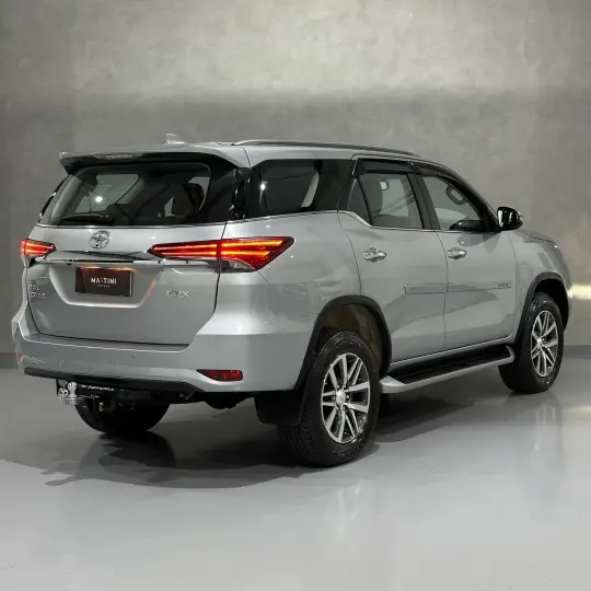 Hilux SW4 SRX 4x4 2.8 7 LUGARES TDI 16V Diesel Aut.