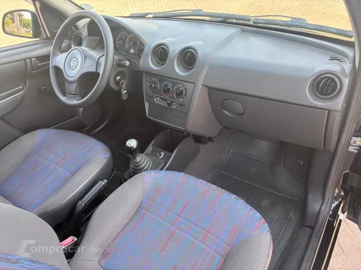 CELTA 1.0 MPFI Life 8V