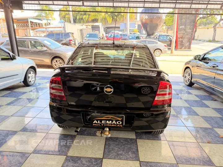 ASTRA 2.0 MPFI Advantage 8V