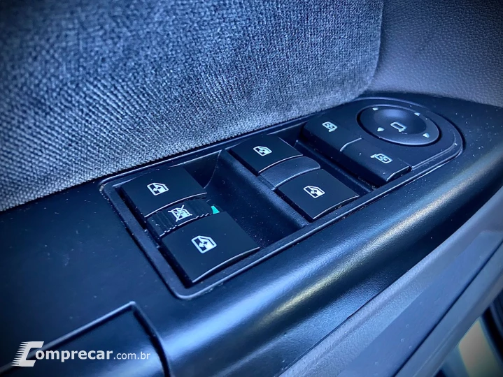 VECTRA 2.0 MPFI Elegance 8V