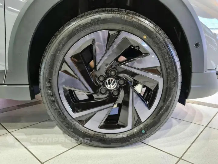 NIVUS HIGHLINE 1.0 200 TSI FLEX AUT.
