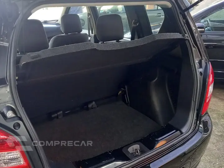 Livina 1.8 S 16V Flex 4P Automático