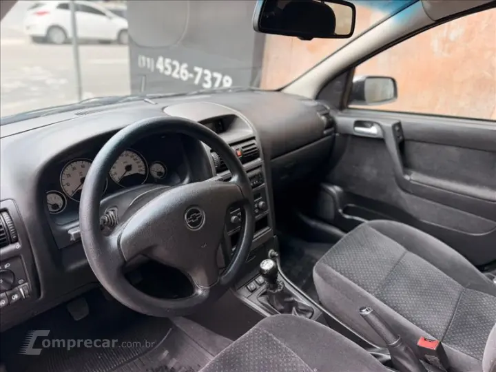 ASTRA 2.0 MPFI Advantage 8V